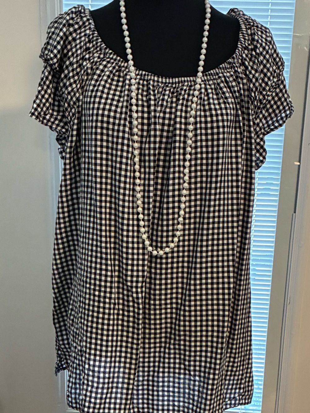 Terra & Sky Black & White Gingham Short-Sleeve Peasant Top